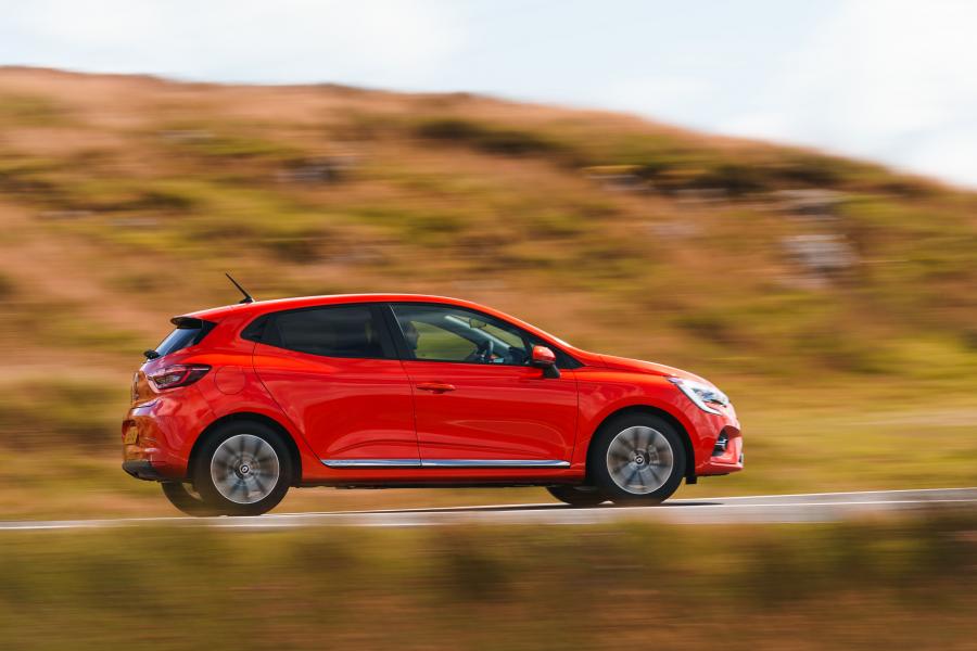  Renault Clio 2019 года  (UK) (фото 28 из 40)
